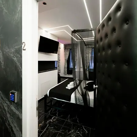 Black Moon 4*